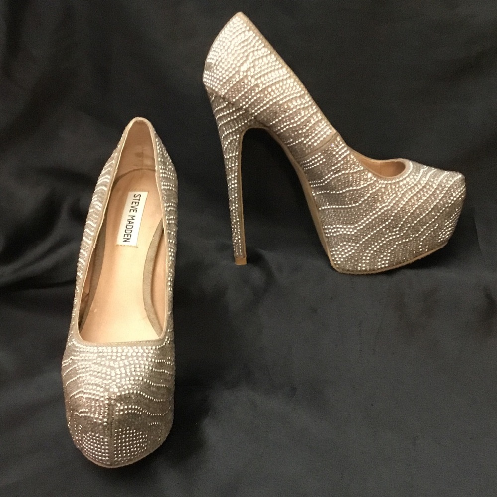 Steve Madden Champagne Rhinestone Platform Pumps
